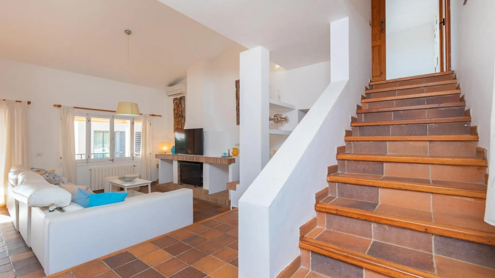 Villa Cap Martinet Talamanca 塔拉曼卡